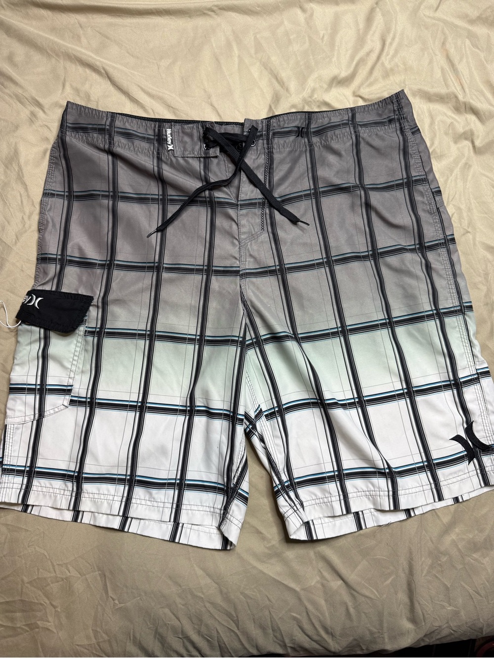Hurley Men’s Gray and White Plaid Board Shorts Size 38